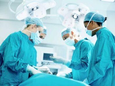 Efectuarea unei intervenții chirurgicale pentru mărirea organului genital masculin